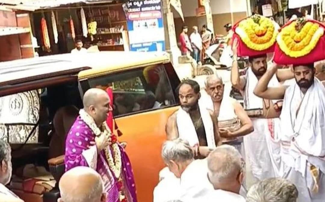kashimath Swamiji’s Visit to Karkala Temple